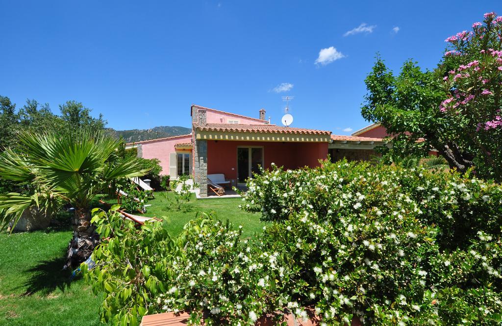 Affittacamere B&B La Villa Dei Graniti Villasimius Exterior foto